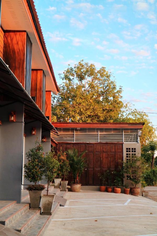 Boutique Family Room Phitsanulok Exterior foto